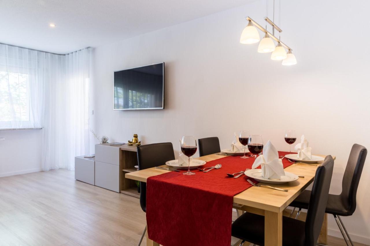 Apartment Eastside Mit 3 Zimmern Fur Bis Zu 5 Personen Mit Balkon Friedrichshafen Exterior photo