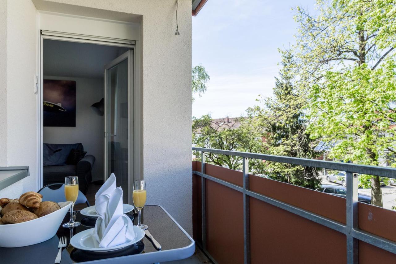 Apartment Eastside Mit 3 Zimmern Fur Bis Zu 5 Personen Mit Balkon Friedrichshafen Exterior photo